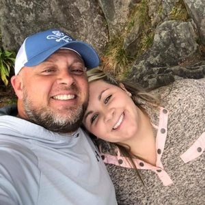 Meet your Posher, Alyson